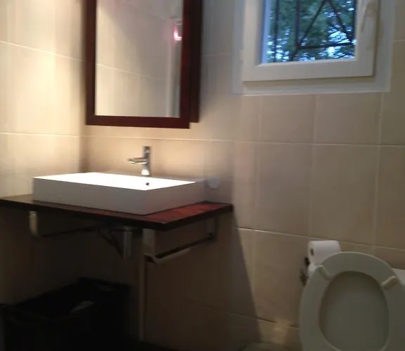 ゲストハウス Ambiance Sablee ラカノー